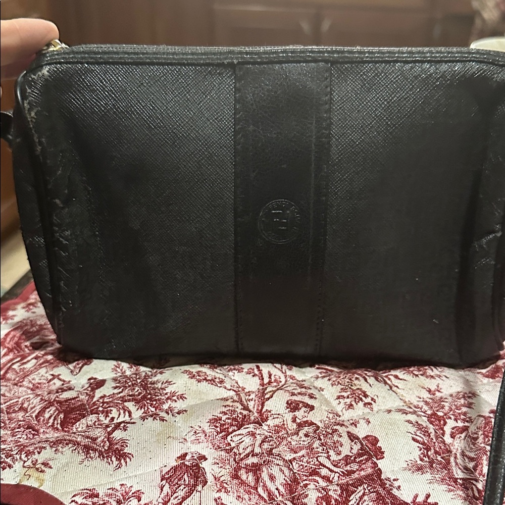 VTG Fendi shoulder bag . Elegant Black Leather Women's Bag